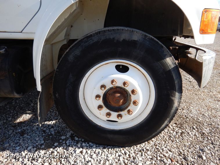 image for item KW9636 1995 International 4900  dump truck