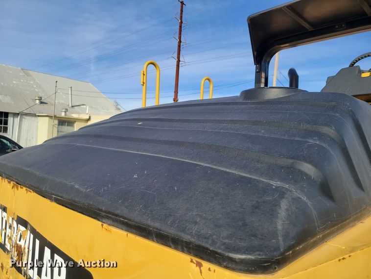 image for item LG9357 2011 Caterpillar PS360C  pneumatic roller