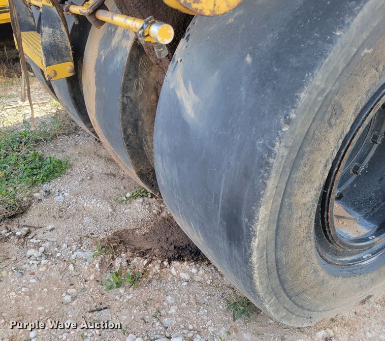 image for item LG9357 2011 Caterpillar PS360C  pneumatic roller