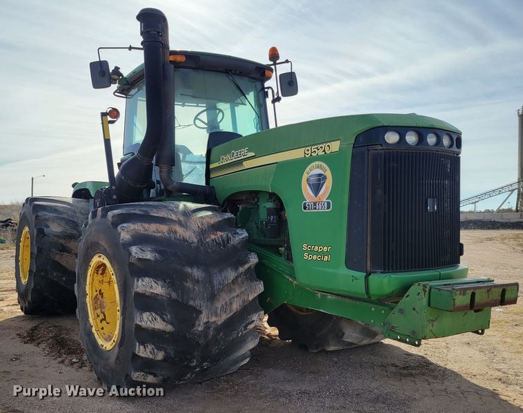 image for item LG9358 2006 John Deere 9520 Scraper Special  4WD tractor