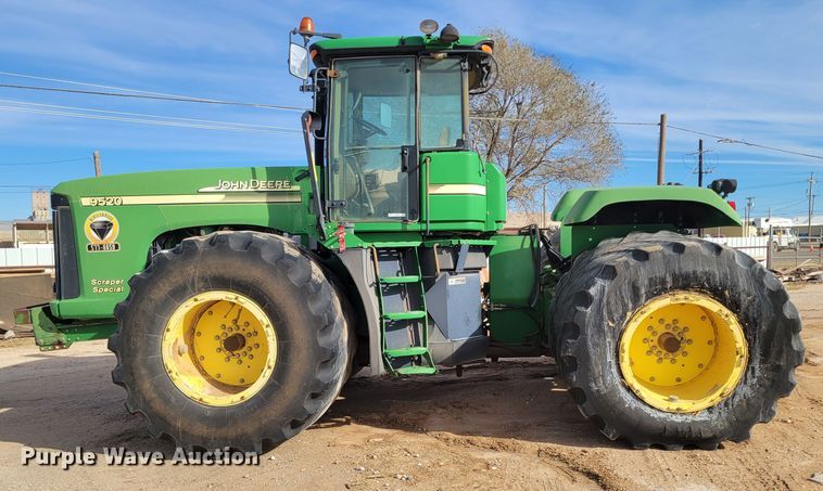 image for item LG9358 2006 John Deere 9520 Scraper Special  4WD tractor