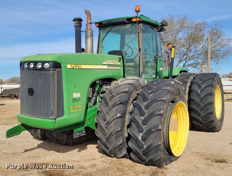image for item LG9359 2007 John Deere 9520 Scraper Special  4WD tractor