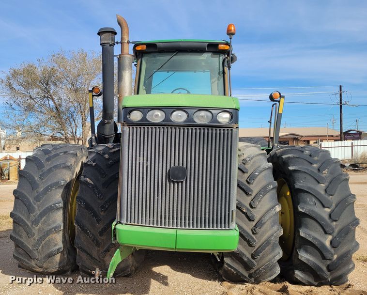 image for item LG9359 2007 John Deere 9520 Scraper Special  4WD tractor