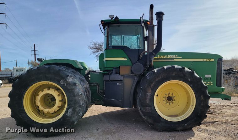 image for item LG9359 2007 John Deere 9520 Scraper Special  4WD tractor