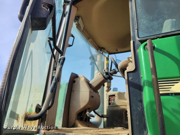 image for item LG9359 2007 John Deere 9520 Scraper Special  4WD tractor