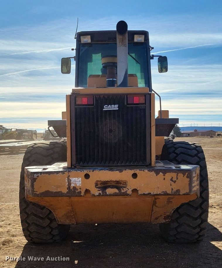 image for item LG9382 2005 Case 821C  wheel loader