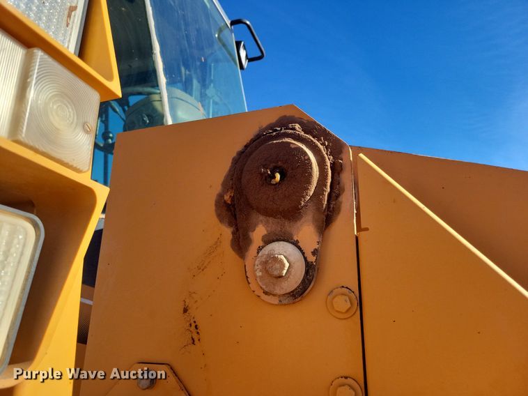 image for item LG9382 2005 Case 821C  wheel loader