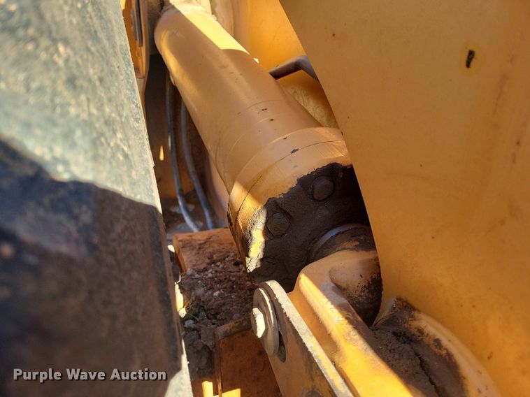 image for item LG9382 2005 Case 821C  wheel loader