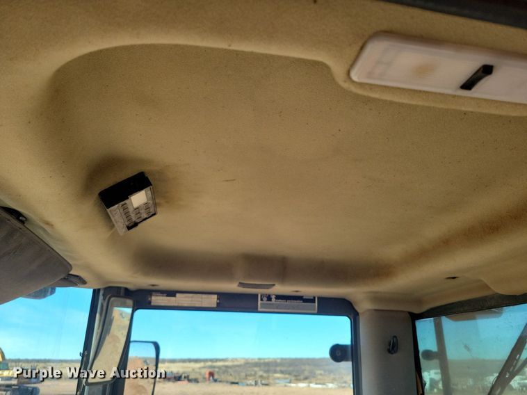 image for item LG9382 2005 Case 821C  wheel loader