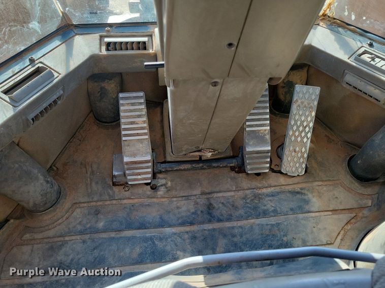 image for item LG9382 2005 Case 821C  wheel loader