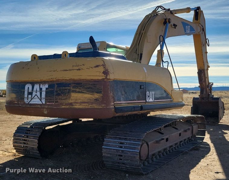 image for item LG9383 2004 Caterpillar 325C L  excavator