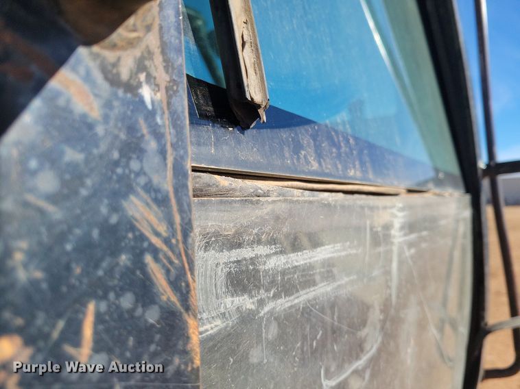 image for item LG9383 2004 Caterpillar 325C L  excavator