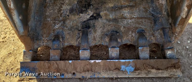 image for item LG9383 2004 Caterpillar 325C L  excavator