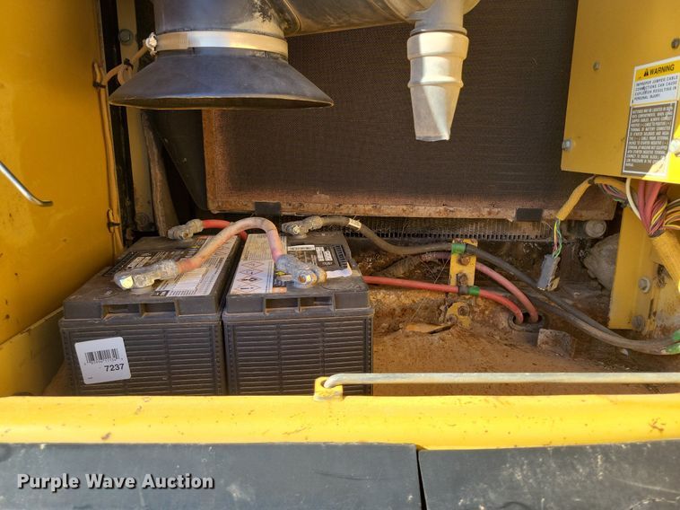 image for item LG9383 2004 Caterpillar 325C L  excavator