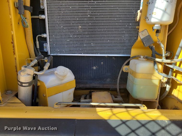 image for item LG9383 2004 Caterpillar 325C L  excavator