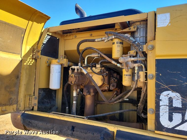 image for item LG9383 2004 Caterpillar 325C L  excavator