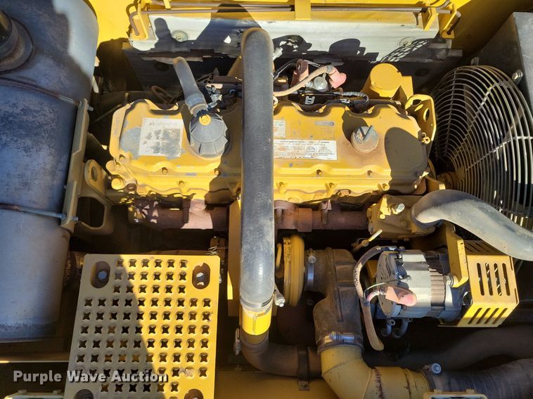 image for item LG9383 2004 Caterpillar 325C L  excavator