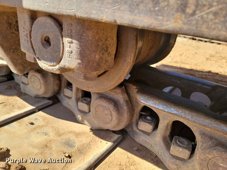 image for item LG9383 2004 Caterpillar 325C L  excavator