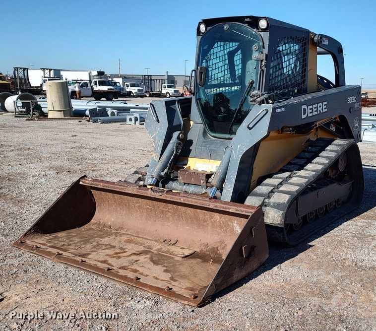 image for item LK9385 2010 John Deere 333D  tracked skid steer loader