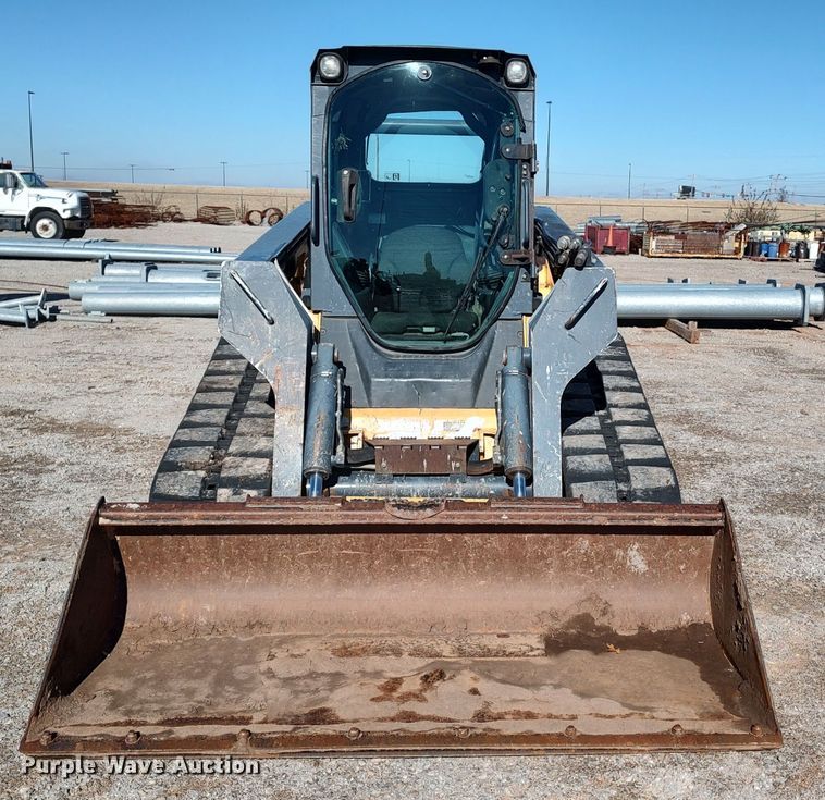 image for item LK9385 2010 John Deere 333D  tracked skid steer loader