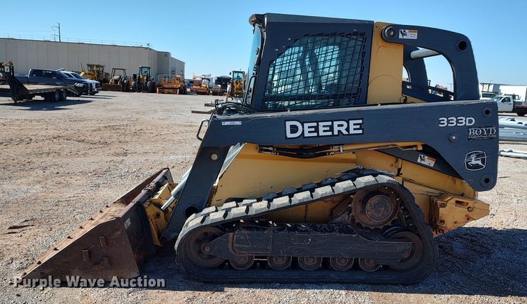 image for item LK9385 2010 John Deere 333D  tracked skid steer loader