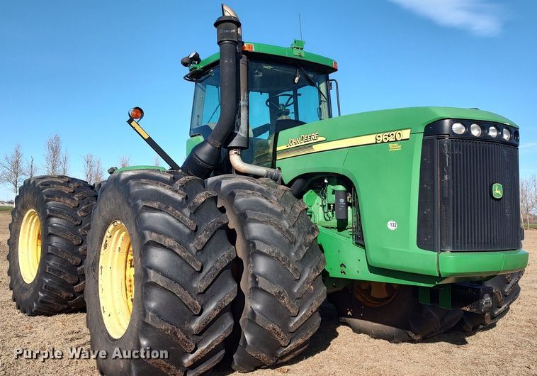 image for item LK9446 2005 John Deere 9620  4WD tractor