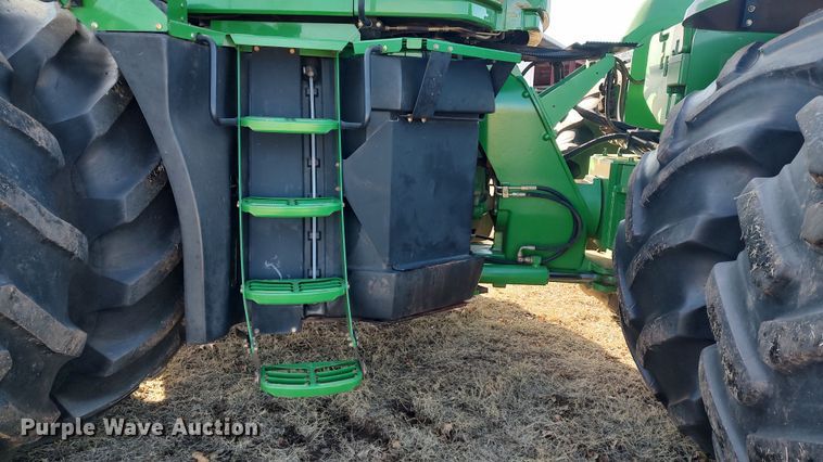 image for item LK9446 2005 John Deere 9620  4WD tractor