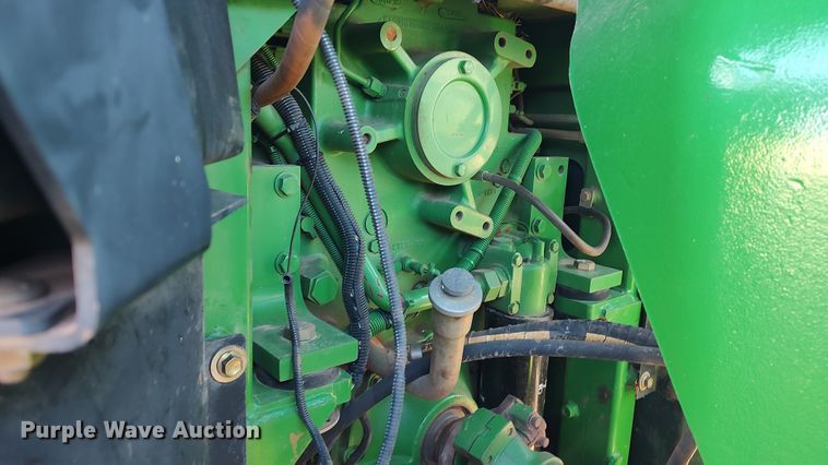 image for item LK9446 2005 John Deere 9620  4WD tractor