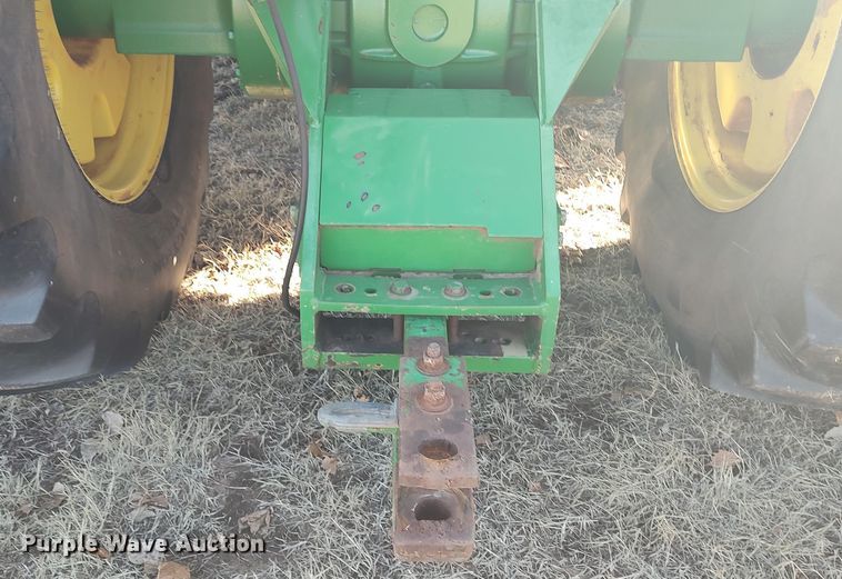 image for item LK9446 2005 John Deere 9620  4WD tractor