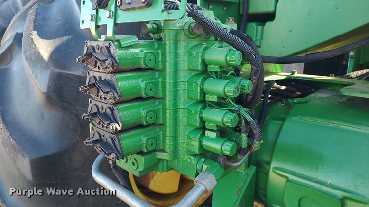 image for item LK9446 2005 John Deere 9620  4WD tractor