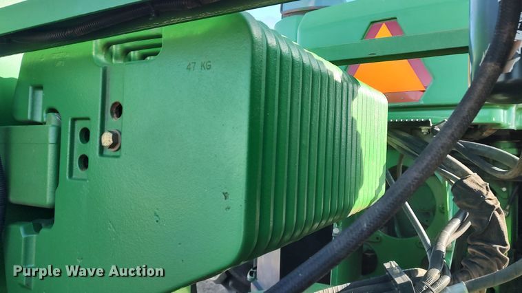 image for item LK9446 2005 John Deere 9620  4WD tractor