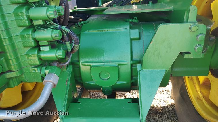 image for item LK9446 2005 John Deere 9620  4WD tractor