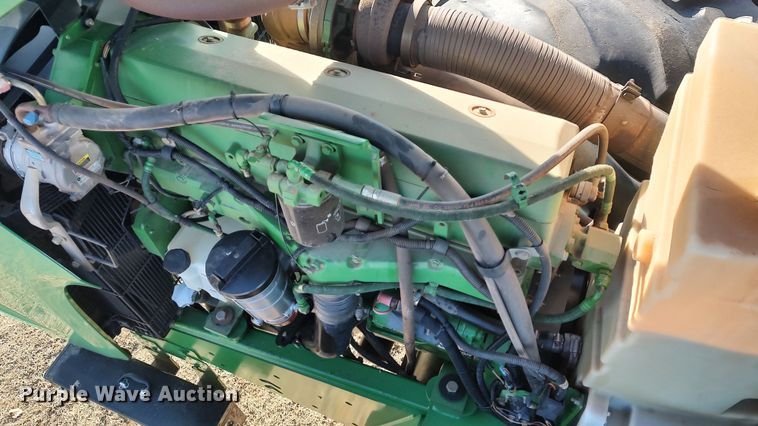 image for item LK9446 2005 John Deere 9620  4WD tractor