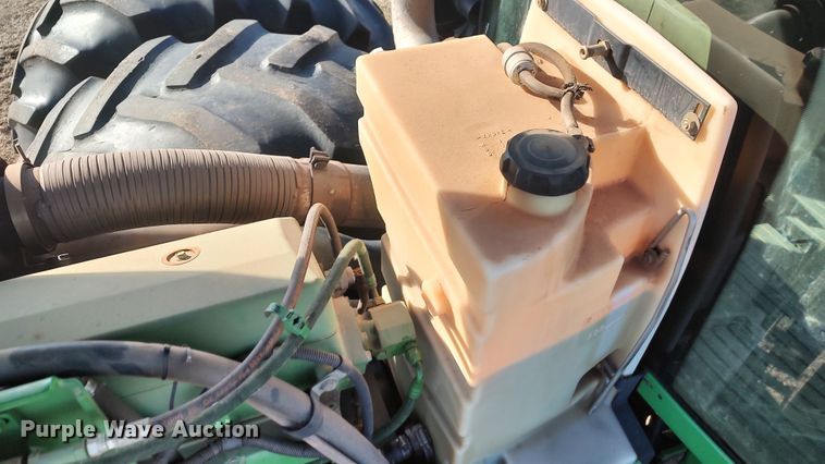 image for item LK9446 2005 John Deere 9620  4WD tractor