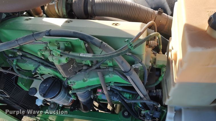 image for item LK9446 2005 John Deere 9620  4WD tractor