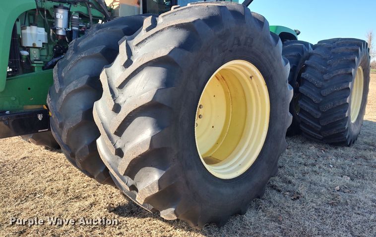 image for item LK9446 2005 John Deere 9620  4WD tractor