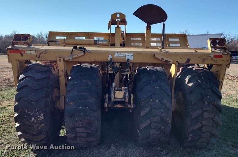 image for item LK9447 Icon 18D Earthmover  scraper