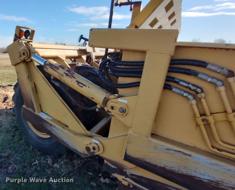 image for item LK9447 Icon 18D Earthmover  scraper