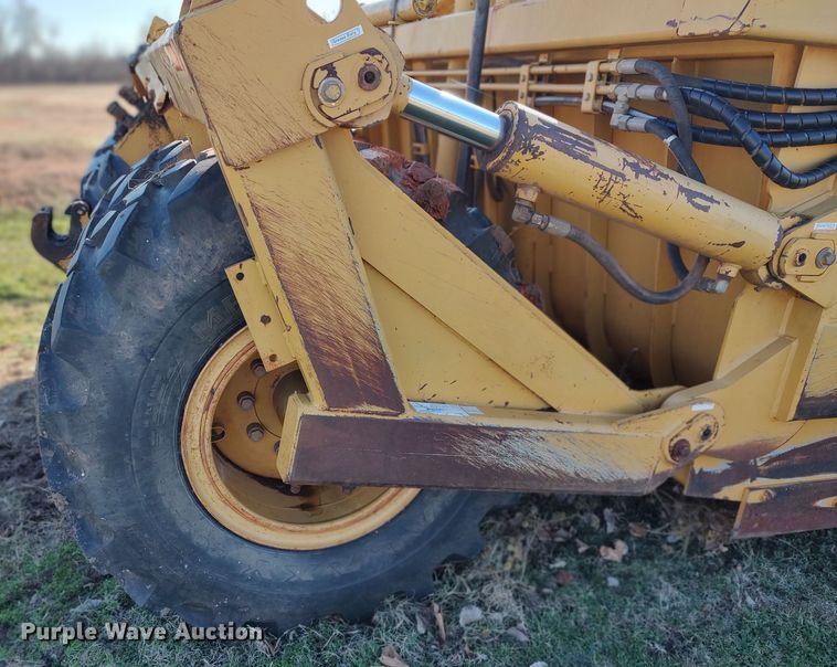 image for item LK9447 Icon 18D Earthmover  scraper