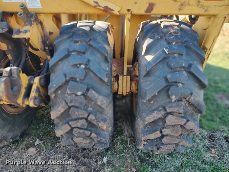 image for item LK9447 Icon 18D Earthmover  scraper