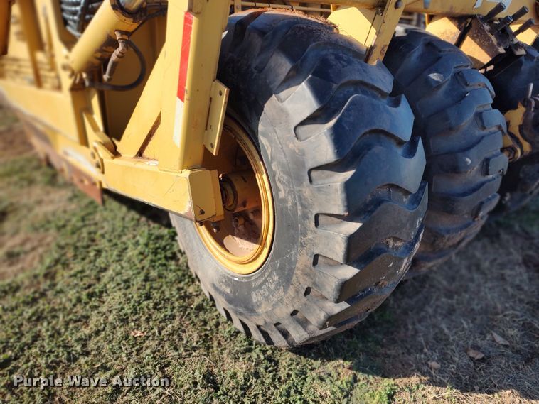 image for item LK9447 Icon 18D Earthmover  scraper