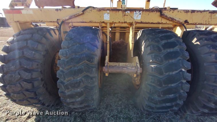 image for item LK9448 Icon 18D Earthmover  scraper