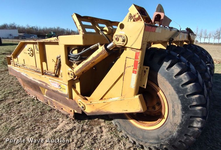 image for item LK9448 Icon 18D Earthmover  scraper