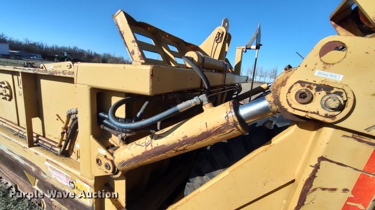 image for item LK9448 Icon 18D Earthmover  scraper