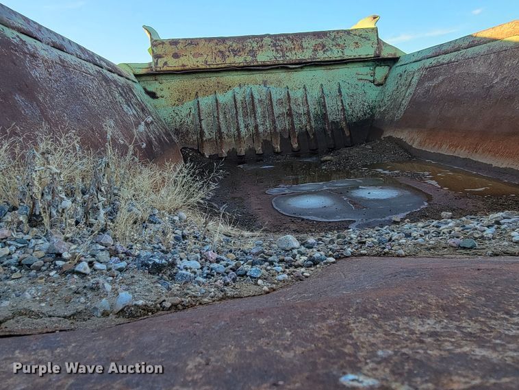 image for item LL9780 1956 Euclid 36TD  haul truck