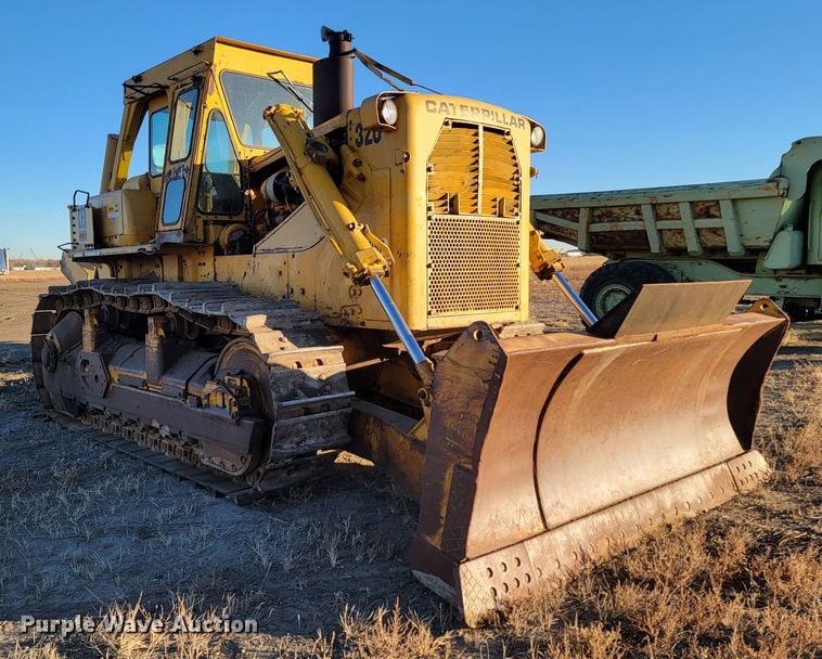 image for item LL9781 1973 Caterpillar D9G  dozer