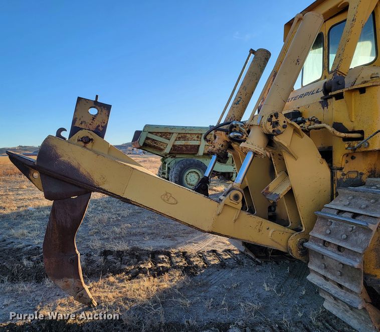 image for item LL9781 1973 Caterpillar D9G  dozer