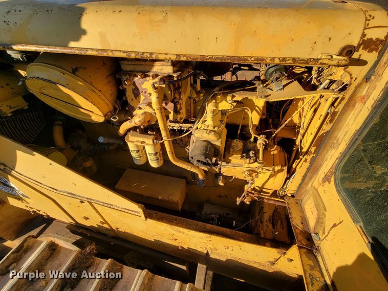 image for item LL9781 1973 Caterpillar D9G  dozer
