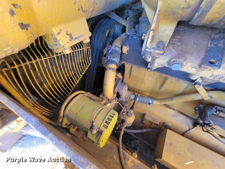 image for item LL9781 1973 Caterpillar D9G  dozer