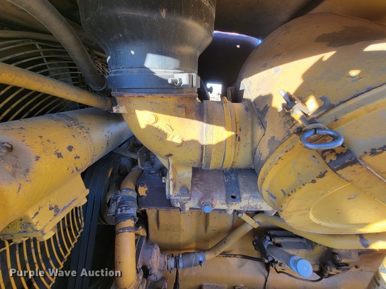 image for item LL9781 1973 Caterpillar D9G  dozer